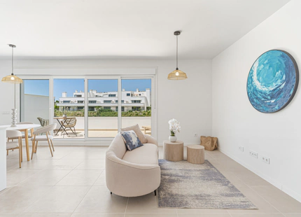 LUXURY APARTMENT ON THE NEW GOLDEN MILE IN ESTEPONA