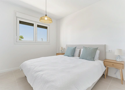 LUXURY APARTMENT ON THE NEW GOLDEN MILE IN ESTEPONA