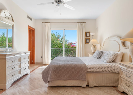 LUXURY VILLA WITH PANORAMIC VIEWS IN BENAHAVÍS