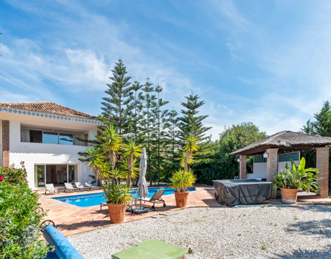 LUXURY VILLA WITH PANORAMIC VIEWS IN BENAHAVÍS