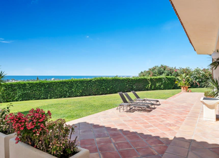 LUXURY VILLA WITH PANORAMIC VIEWS IN BENAHAVÍS