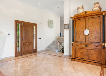 LUXURY VILLA WITH PANORAMIC VIEWS IN BENAHAVÍS