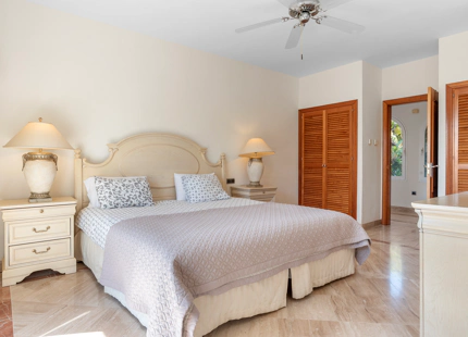 LUXURY VILLA WITH PANORAMIC VIEWS IN BENAHAVÍS