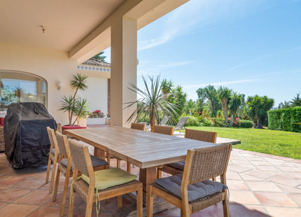 LUXURY VILLA WITH PANORAMIC VIEWS IN BENAHAVÍS