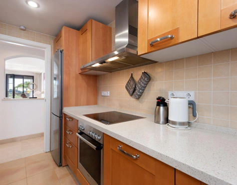 Ground Floor Apartment for sale in Los Arqueros, Benahavis