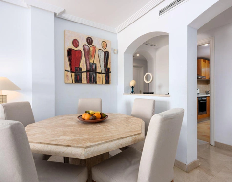 Ground Floor Apartment for sale in Los Arqueros, Benahavis