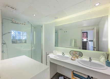 CONTEMPORARY DUPLEX PENTHOUSE IN ESTEPONA