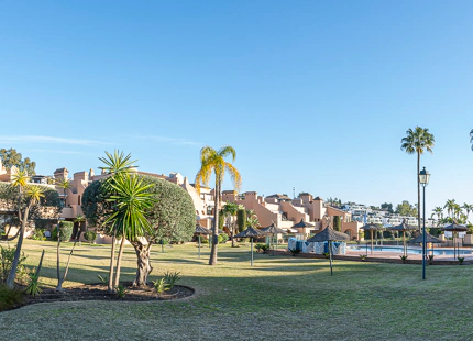CONTEMPORARY DUPLEX PENTHOUSE IN ESTEPONA