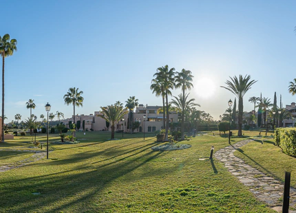 CONTEMPORARY DUPLEX PENTHOUSE IN ESTEPONA