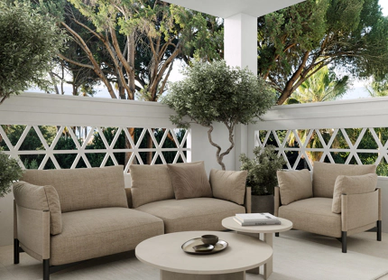LUXURY FRONTLINE BEACH APARTMENT IN PUERTO BANÚS