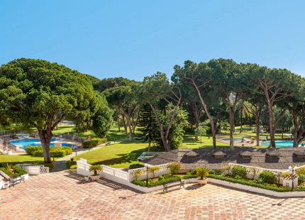 LUXURY FRONTLINE BEACH APARTMENT IN PUERTO BANÚS