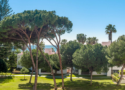 LUXURY FRONTLINE BEACH APARTMENT IN PUERTO BANÚS