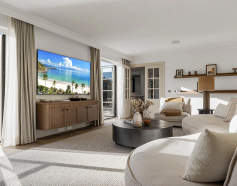 Villa for sale in Nueva Andalucia, Marbella