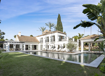 LUXURIOUS MEDITERRANEAN VILLA IN NUEVA ANDALUCÍA