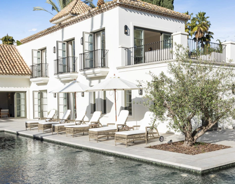 Villa for sale in Nueva Andalucia, Marbella