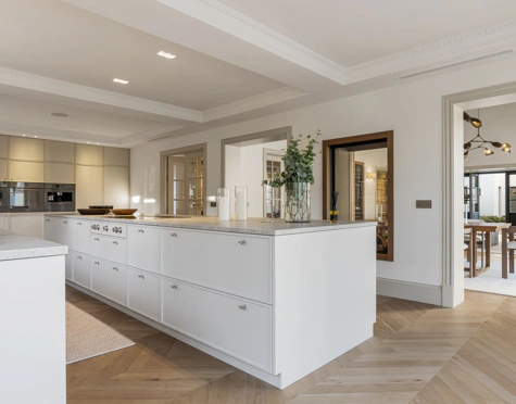 Villa for sale in Nueva Andalucia, Marbella