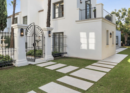 LUXURIOUS MEDITERRANEAN VILLA IN NUEVA ANDALUCÍA