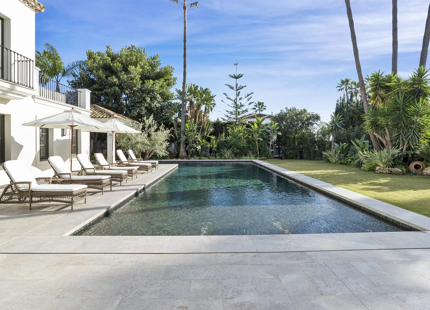 LUXURIOUS MEDITERRANEAN VILLA IN NUEVA ANDALUCÍA
