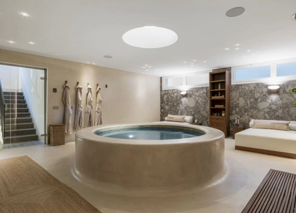 LUXURIOUS MEDITERRANEAN VILLA IN NUEVA ANDALUCÍA