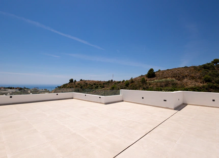 BRAND-NEW LUXURY VILLA ON THE COSTA DEL SOL
