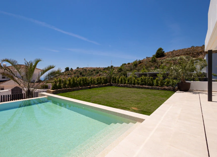 BRAND-NEW LUXURY VILLA ON THE COSTA DEL SOL