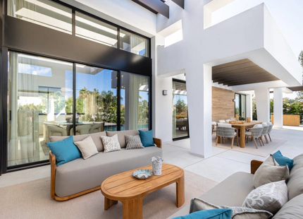 CONTEMPORARY LUXURY VILLA IN MARBELLA'S GOLF VALLEY