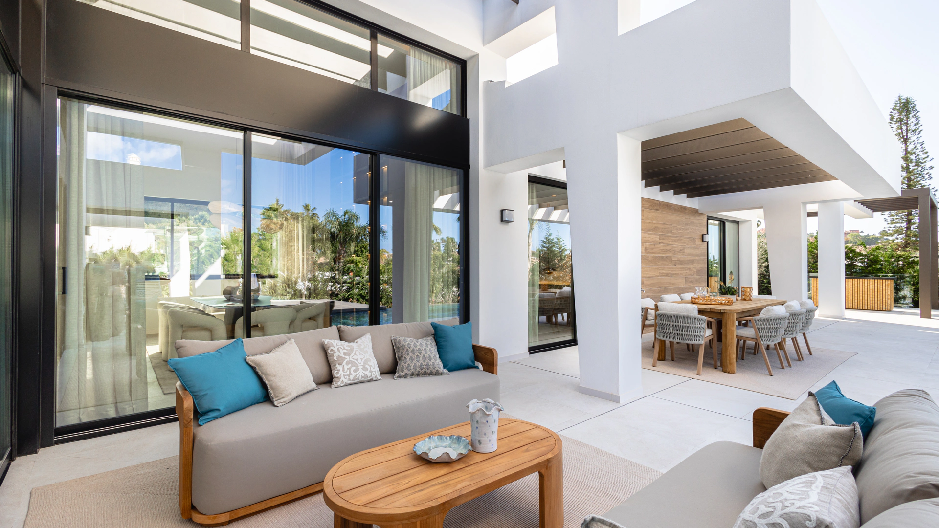 Villa for sale in Nueva Andalucia, Marbella