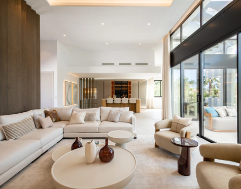 VILLA CONTEMPORÁNEA DE LUJO EN EL VALLE DEL GOLF DE MARBELLA