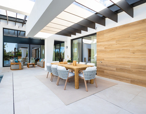VILLA CONTEMPORÁNEA DE LUJO EN EL VALLE DEL GOLF DE MARBELLA