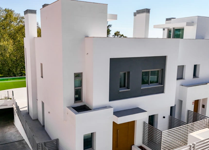 CONTEMPORARY TOWNHOUSE ON THE COSTA DEL SOL