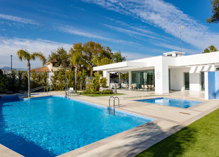 CONTEMPORARY TOWNHOUSE ON THE COSTA DEL SOL