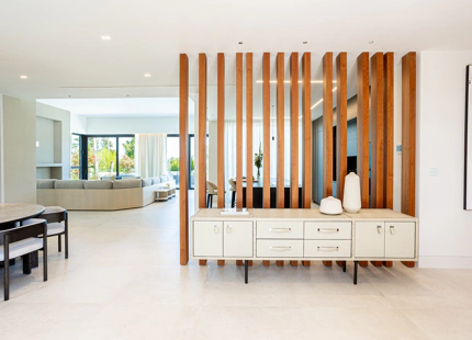 LUXURY CONTEMPORARY VILLA ON THE NEW GOLDEN MILE