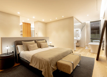 LUXURY CONTEMPORARY VILLA ON THE NEW GOLDEN MILE