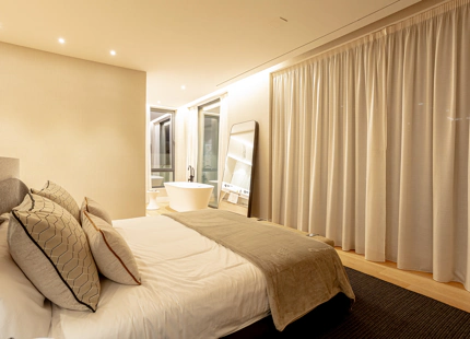 LUXURY CONTEMPORARY VILLA ON THE NEW GOLDEN MILE