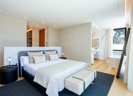 LUXURY CONTEMPORARY VILLA ON THE NEW GOLDEN MILE
