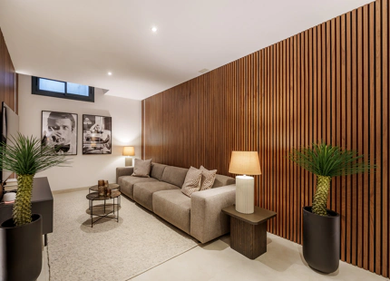 MODERN BEACHSIDE SEMI-DETACHED HOUSE IN PUERTO BANÚS