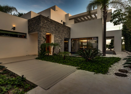 LUXURY SEA VIEW VILLA IN MARBELLA GOLDEN MILE