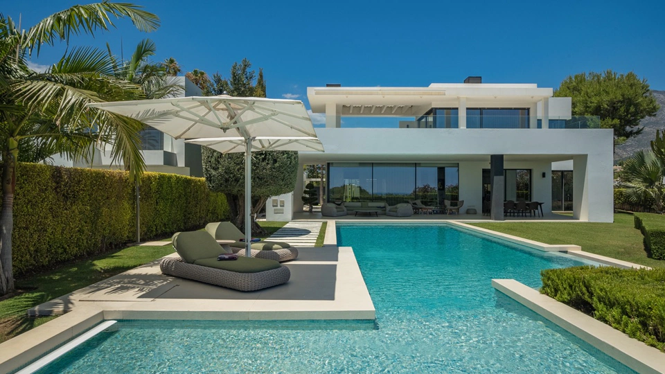 Villa for sale in Marbella Golden Mile