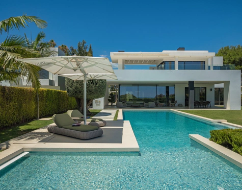 LUXURY SEA VIEW VILLA IN MARBELLA GOLDEN MILE