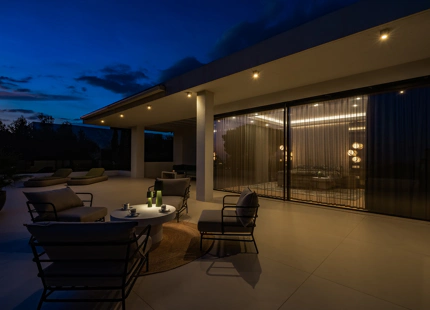 LUXURY SEA VIEW VILLA IN MARBELLA GOLDEN MILE