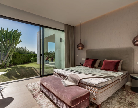 LUXURY SEA VIEW VILLA IN MARBELLA GOLDEN MILE