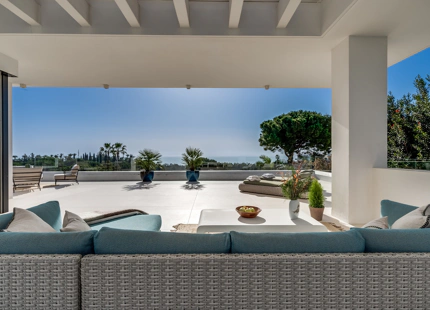 LUXURY SEA VIEW VILLA IN MARBELLA GOLDEN MILE