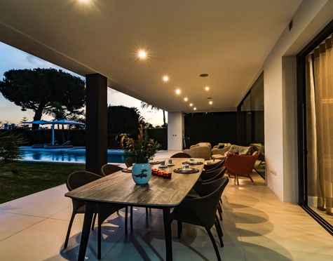 LUXURY SEA VIEW VILLA IN MARBELLA GOLDEN MILE