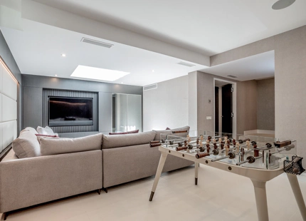 LUXURY SEA VIEW VILLA IN MARBELLA GOLDEN MILE
