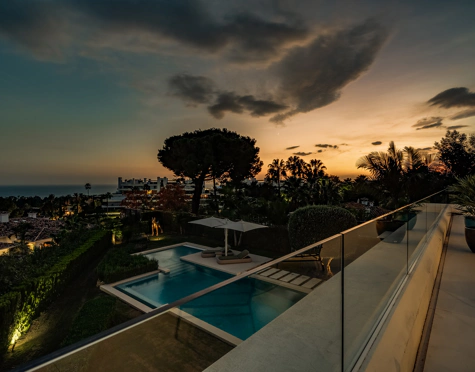 LUXURY SEA VIEW VILLA IN MARBELLA GOLDEN MILE