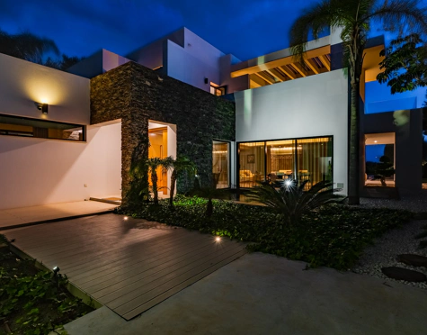 LUXURY SEA VIEW VILLA IN MARBELLA GOLDEN MILE