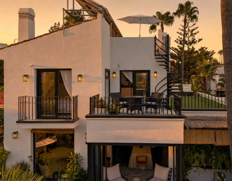 RENOVATED VILLA WITH EXCEPTIONAL OUTDOOR LIVING IN ATALAYA ISDABE