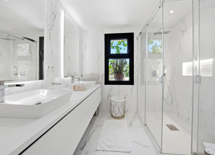 RENOVATED VILLA WITH EXCEPTIONAL OUTDOOR LIVING IN ATALAYA ISDABE
