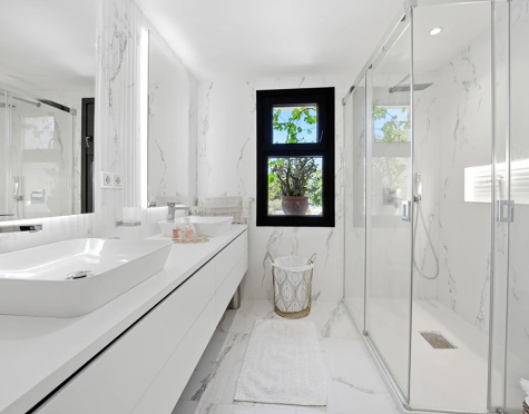 RENOVATED VILLA WITH EXCEPTIONAL OUTDOOR LIVING IN ATALAYA ISDABE