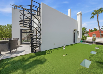 RENOVATED VILLA WITH EXCEPTIONAL OUTDOOR LIVING IN ATALAYA ISDABE